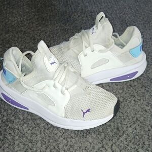 Puma White and Lavender Youth Athletic Shoes